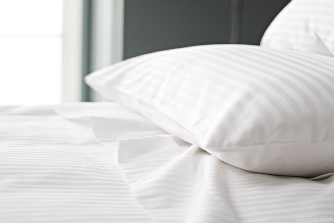 SD29- Single Satin Hotel Linen 180-280cm 83 wire